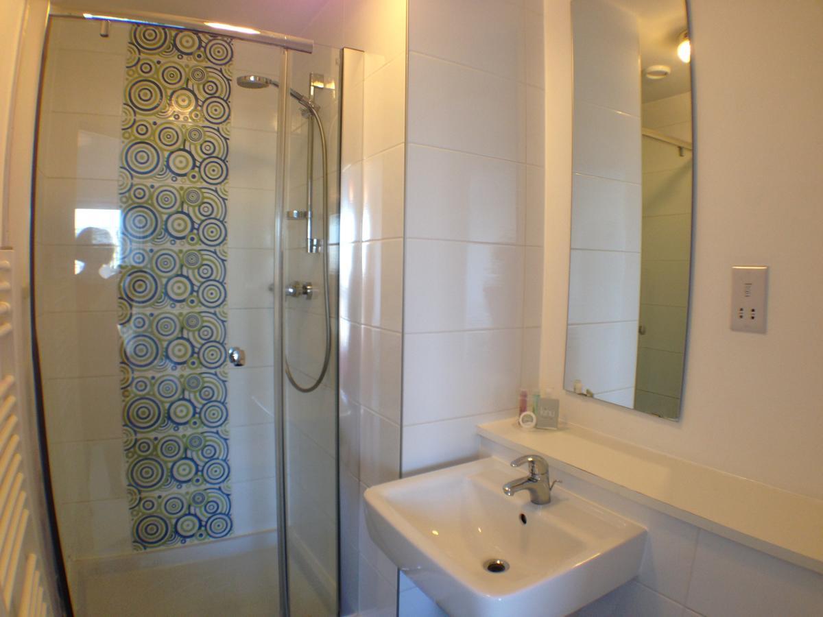 Linx Apartments Skyline Plaza Basingstoke Bagian luar foto